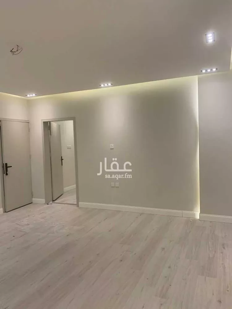 عمارة للبيع في شارع السادس, حي الثقبة, مدينة الخبر, المنطقة الشرقية صورة 2