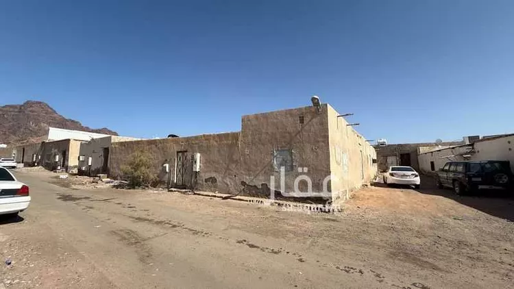 دور للبيع في شارع هلال بن عاصم, حي وعيرة, مدينة المدينة المنورة, منطقة المدينة المنورة