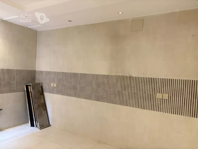 Floor for Rent in Riyadh Ishbiliyah 9