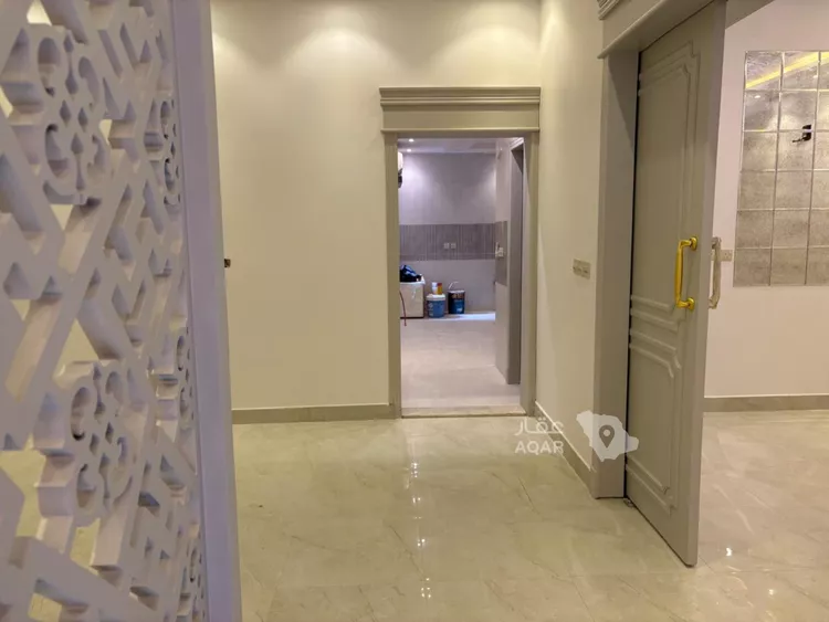 Floor for Rent in Riyadh Ishbiliyah 3