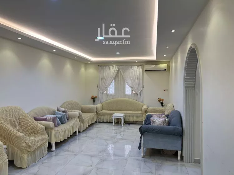 فيلا للبيع في شارع عبدالغني بن سلام, حي الملك فيصل, مدينة الرياض, منطقة الرياض صورة 4