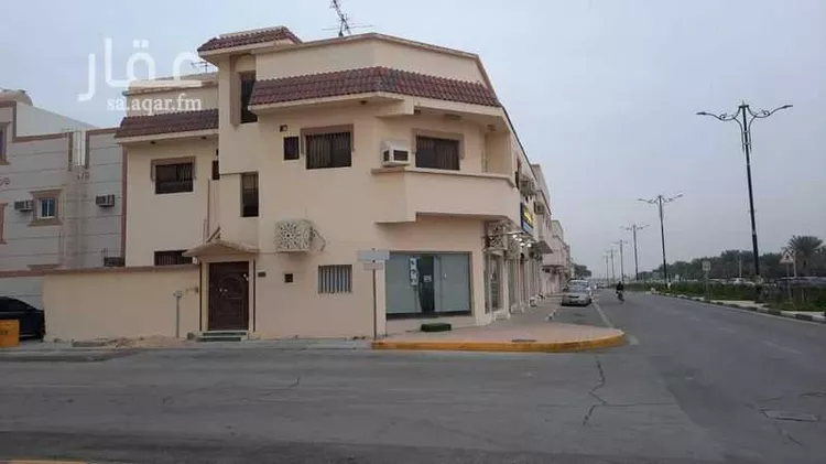 عمارة للبيع في شارع القطيف, حي المدينة, مدينة بقيق, المنطقة الشرقية
