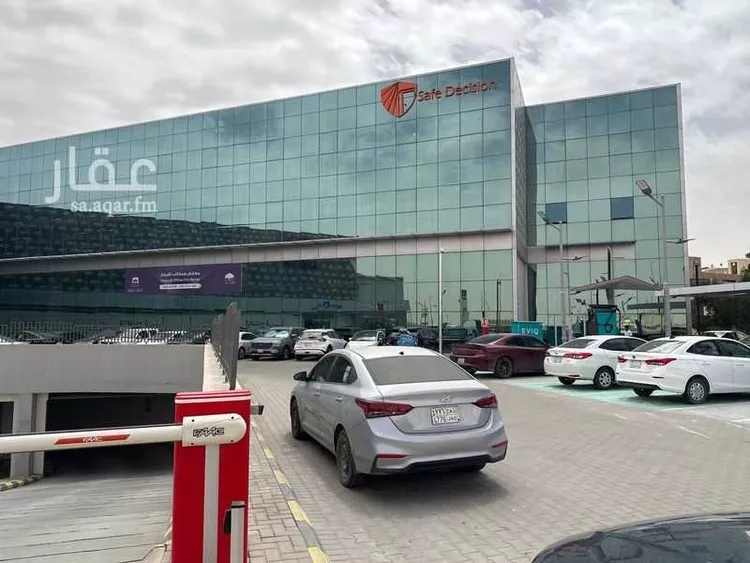 مكتب تجاري للإيجار في طريق الصحابة ، حي المونسية ، الرياض ، منطقة الرياض