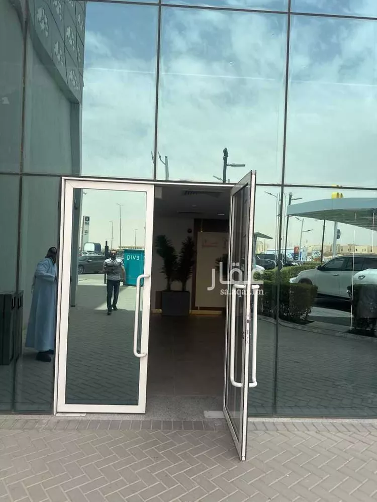 مكتب تجاري للإيجار في طريق الصحابة ، حي المونسية ، الرياض ، منطقة الرياض صورة 2