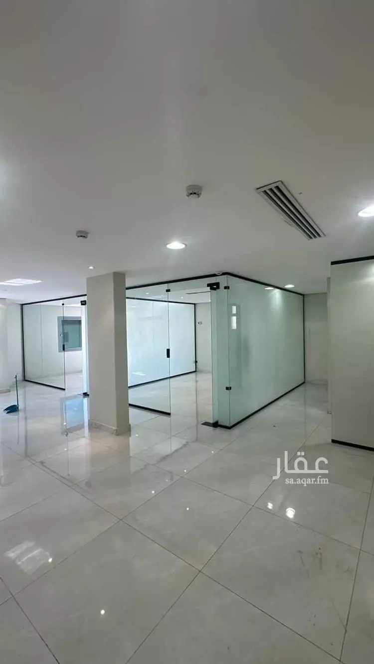 مكتب تجاري للإيجار في حي الرحمانية ، الرياض ، منطقة الرياض صورة 2