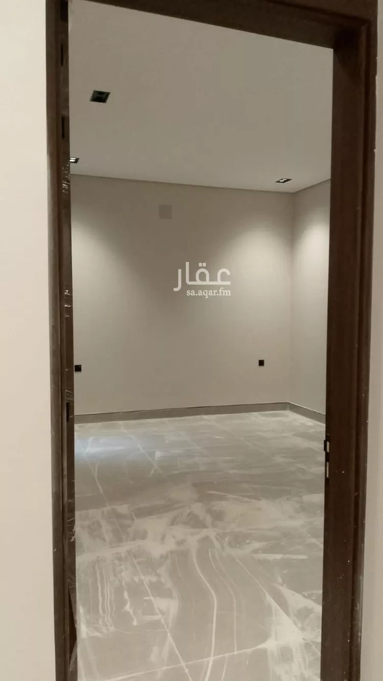 دور للبيع في شارع العينين, حي إشبيلية, مدينة الرياض, منطقة الرياض صورة 4