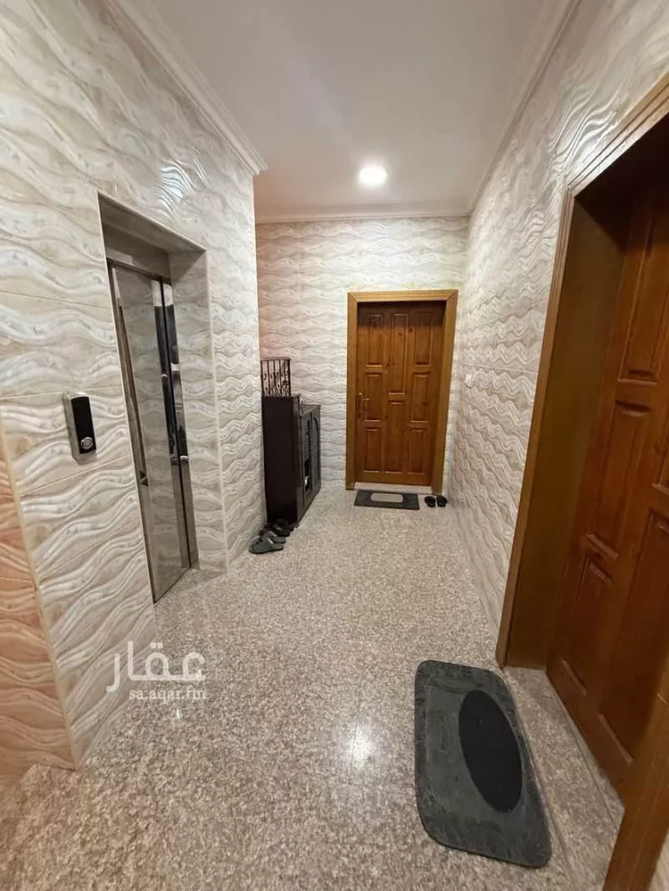 شقة للبيع في شارع ابن شريق الثقفي ، حي ضاحية الملك فهد ، الدمام ، الدمام 1 صورة