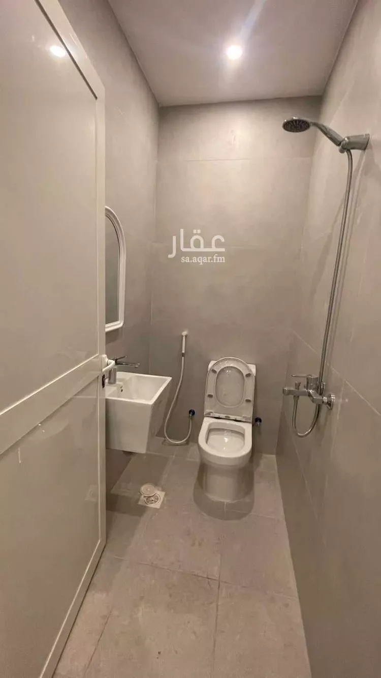 غرفة للإيجار في شارع احمد الحسائي, حي العزيزية, مدينة جدة, منطقة مكة المكرمة صورة 5