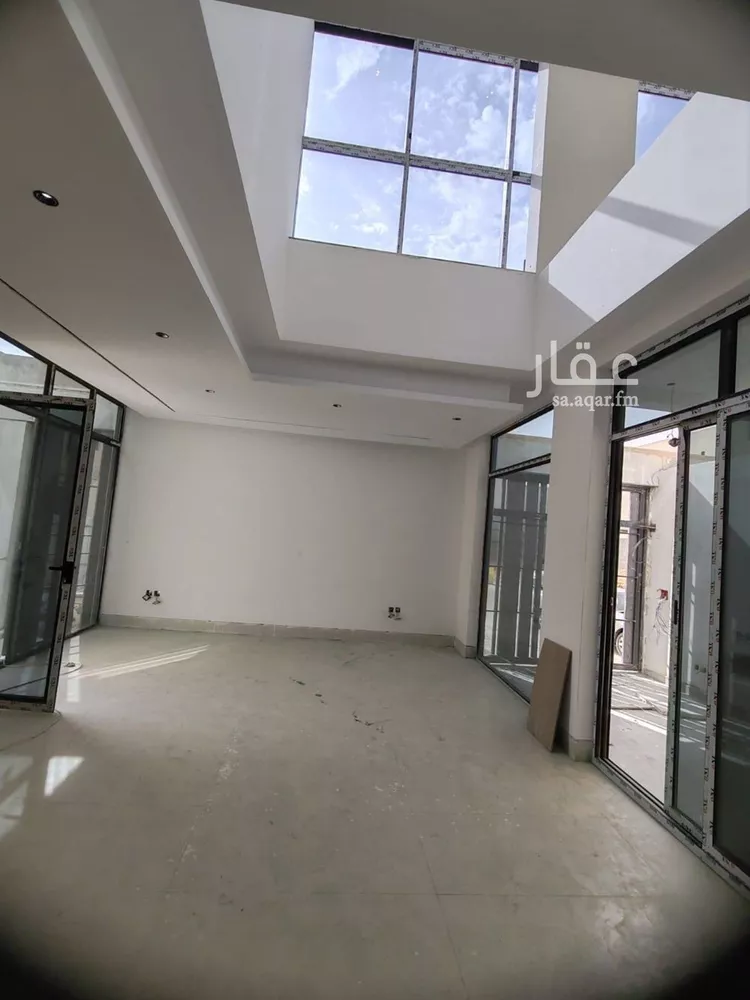 فيلا للبيع في شارع أحمد الأبشيطي, حي العارض, مدينة الرياض, منطقة الرياض صورة 5