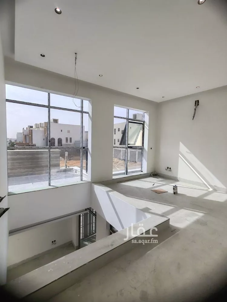 فيلا للبيع في شارع أحمد الأبشيطي, حي العارض, مدينة الرياض, منطقة الرياض صورة 3