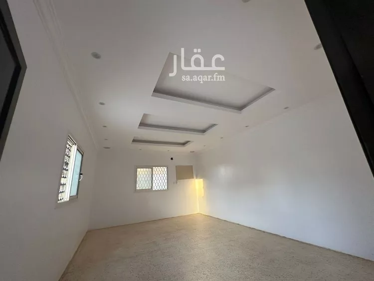 فيلا للبيع في شارع النباع, حي السعادة, مدينة الرياض, منطقة الرياض