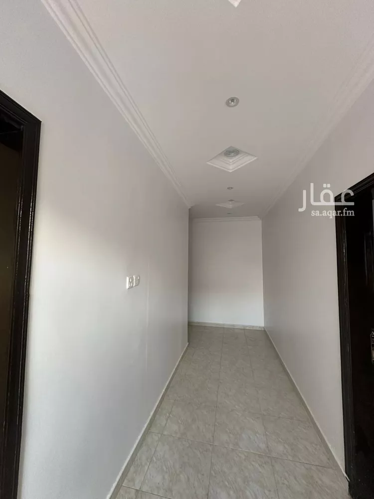 فيلا للبيع في شارع النباع, حي السعادة, مدينة الرياض, منطقة الرياض صورة 2