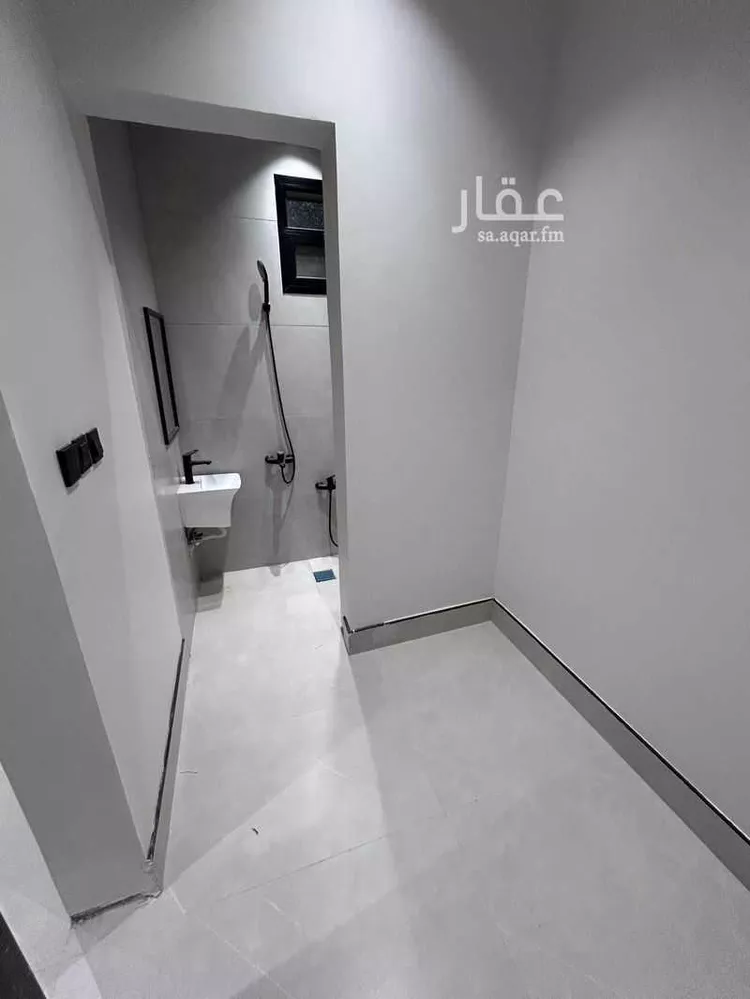 Floor for Rent in Riyadh Al Qadisiyah 14