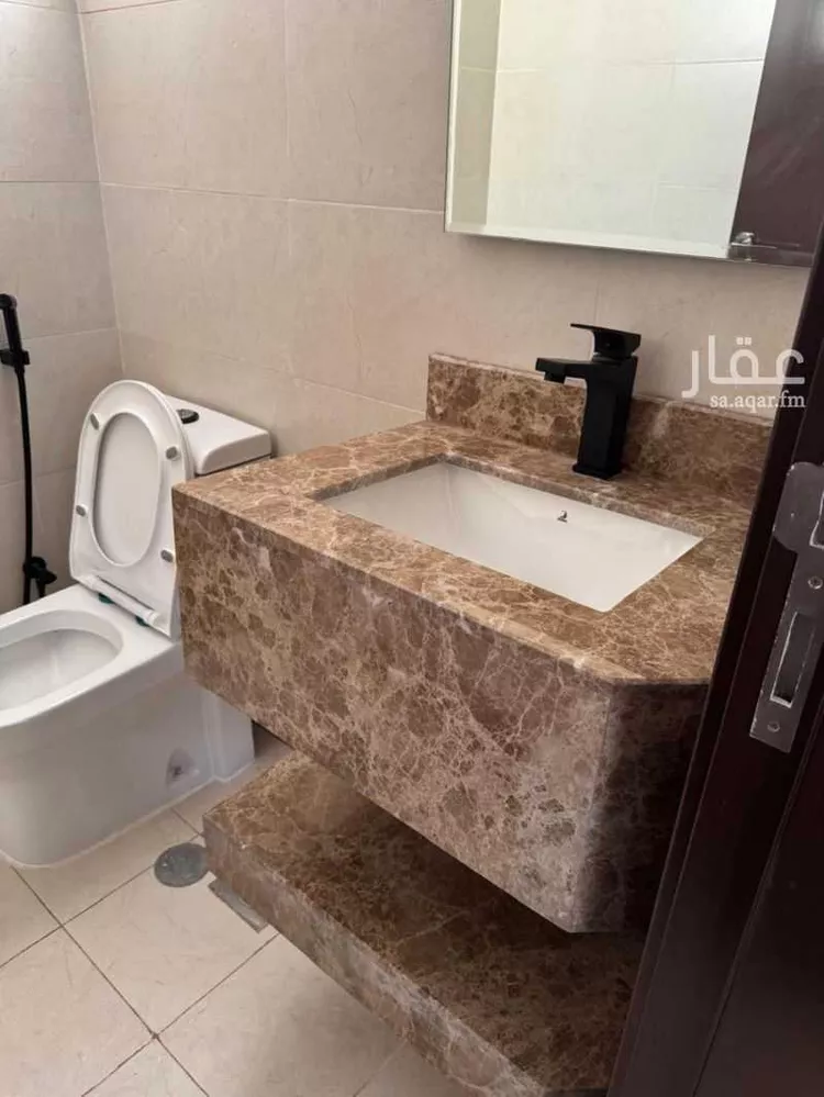 فيلا للبيع في شارع أبي الثناء محمود العدل, حي الفاروق, مدينة الرياض, منطقة الرياض 16