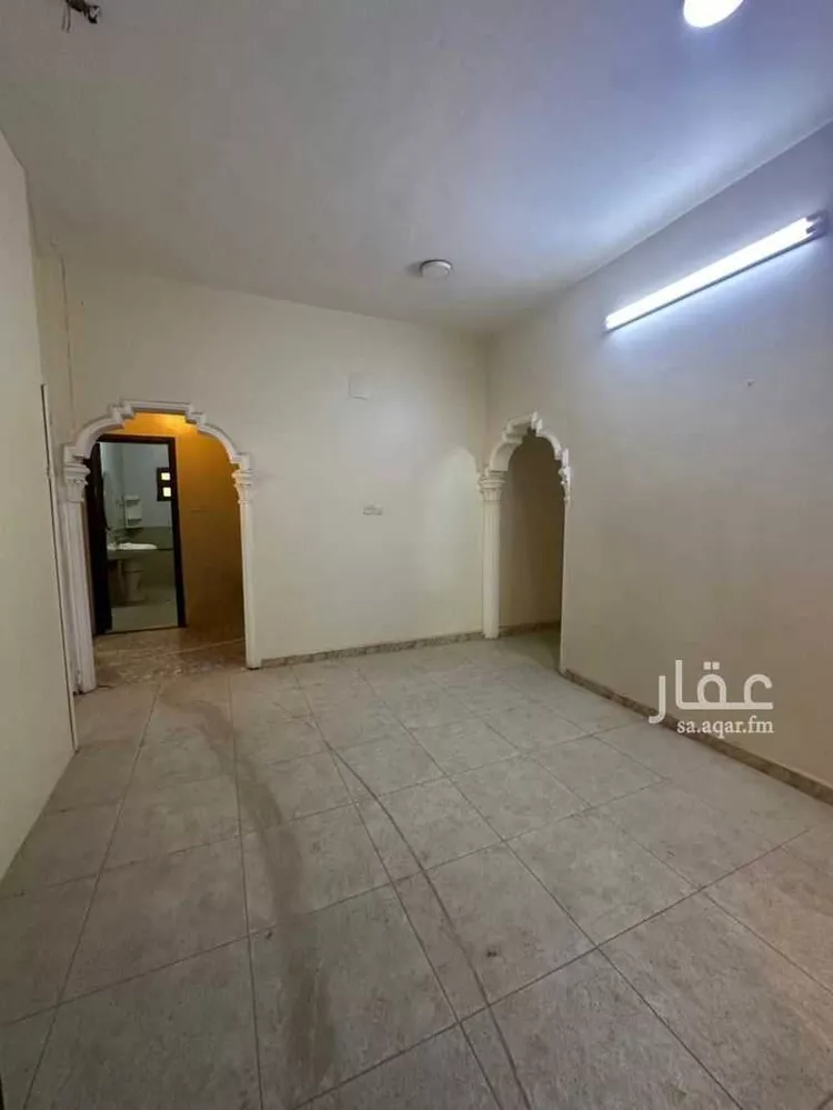 فيلا للإيجار في شارع أبي السعود البصري, حي بدر, مدينة الرياض, منطقة الرياض 14