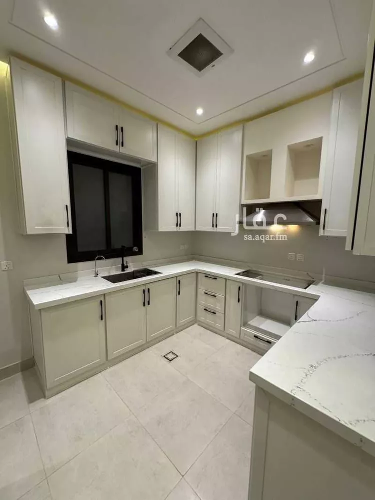 Apartment for Sale in Riyadh Al Arid 15