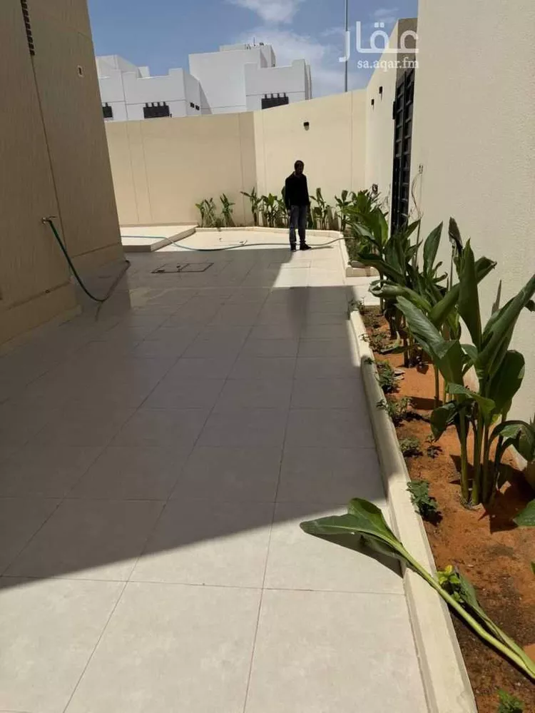 فيلا للبيع في شارع أبي الثناء محمود العدل, حي الفاروق, مدينة الرياض, منطقة الرياض 7