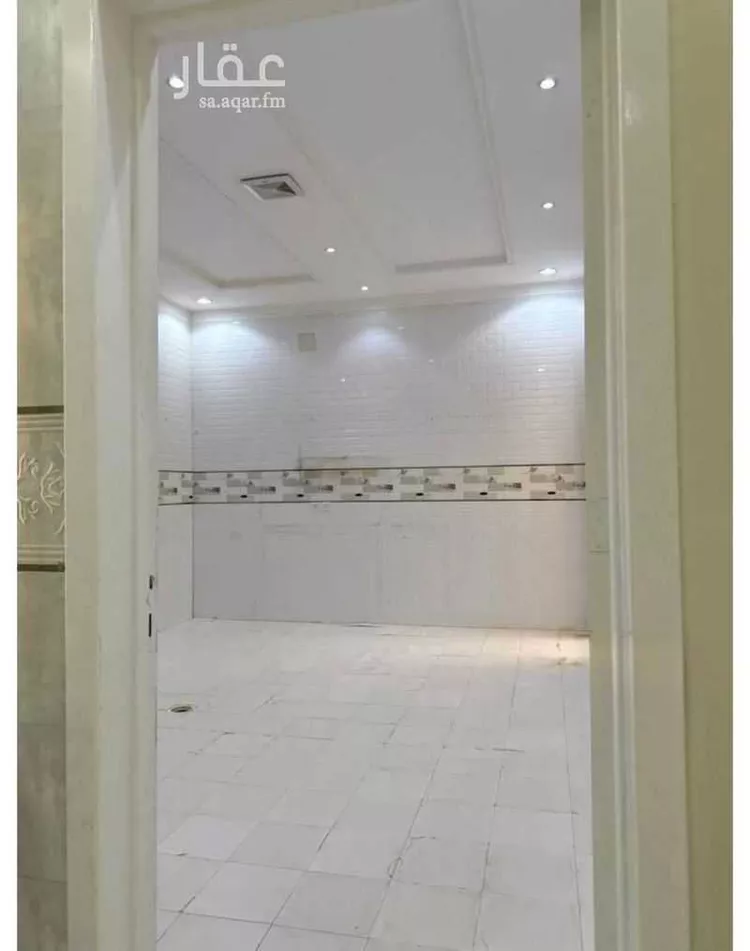 فيلا للإيجار في شارع بسر بن الحضرمي, حي المهدية, مدينة الرياض, منطقة الرياض 11