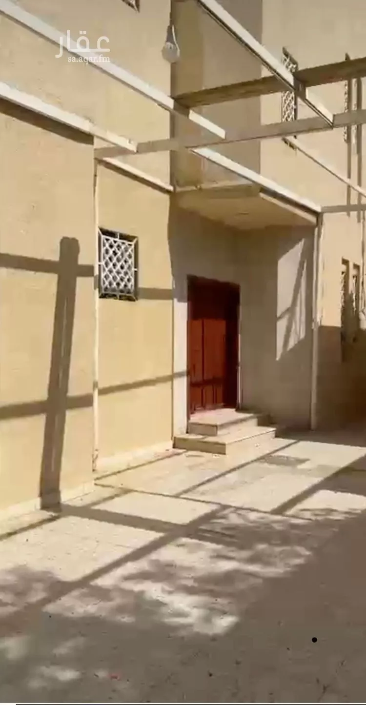 فيلا للبيع في شارع ابن الخصيب الدمشقي, حي العريجاء الأوسط, مدينة الرياض, منطقة الرياض صورة 2