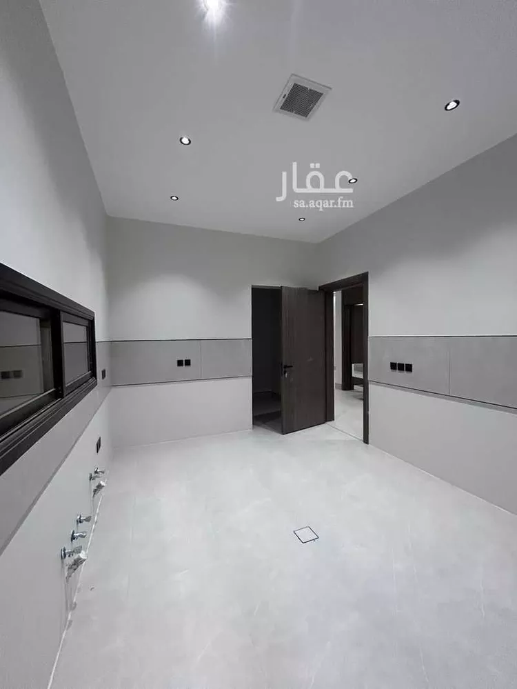 Floor for Rent in Riyadh Al Qadisiyah 11