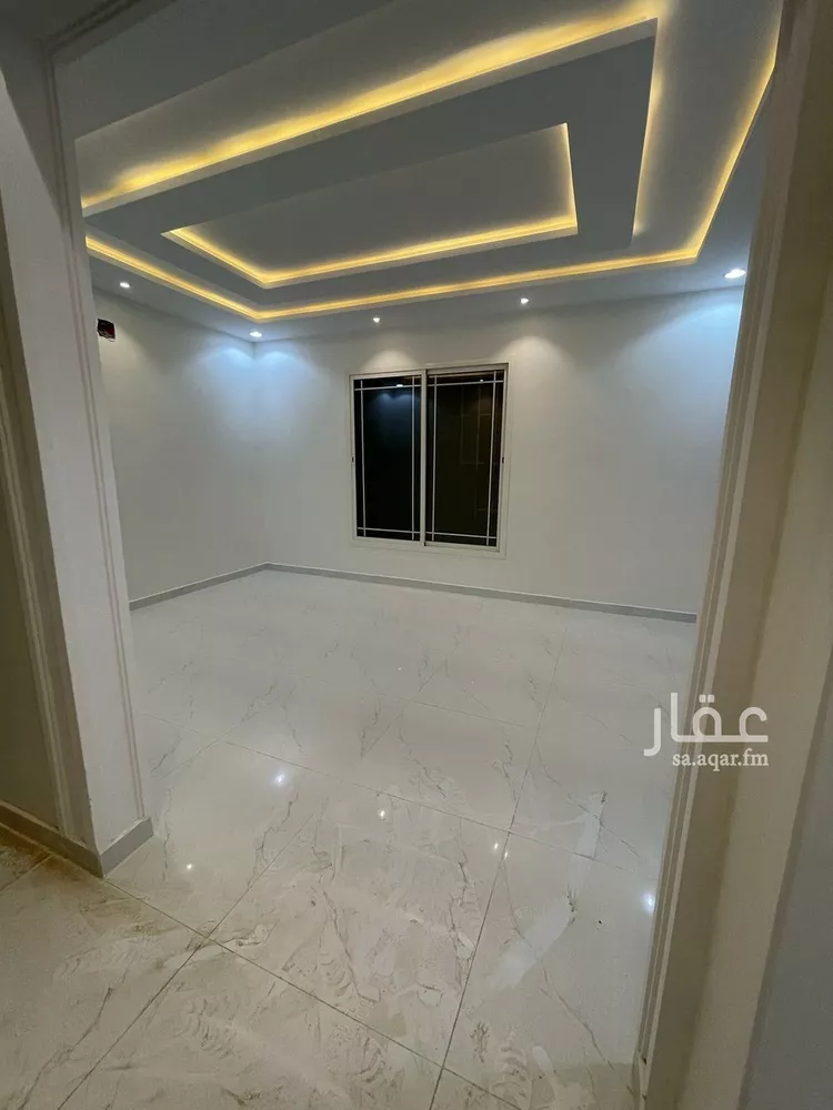 فيلا للبيع في شارع السيد عبدالله شطا, حي بدر, مدينة الرياض, منطقة الرياض صورة 3