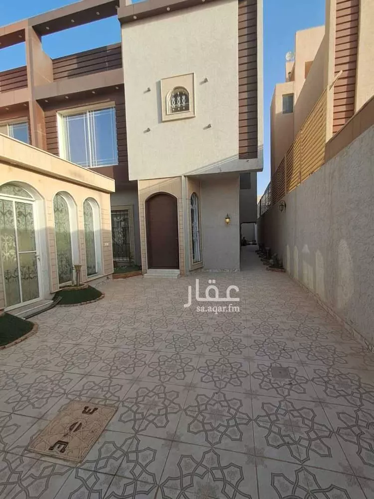 فيلا للإيجار في شارع شقرون المغراوي, حي عكاظ, مدينة الرياض, منطقة الرياض 1 صورة