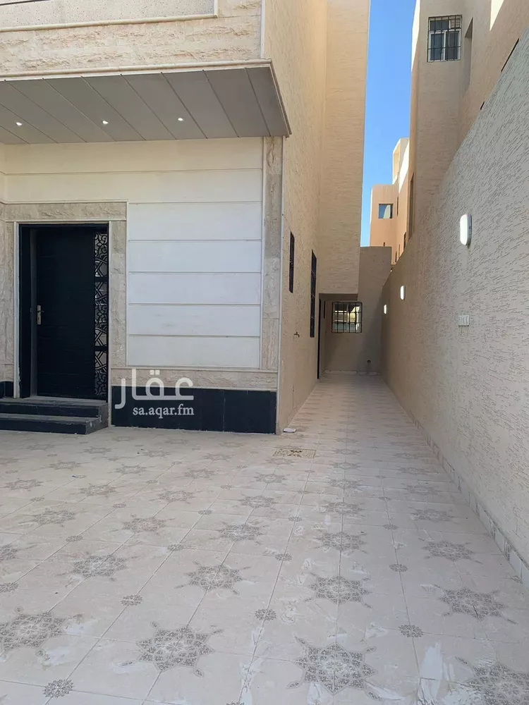 فيلا للبيع في شارع عبدالله البواب, حي بدر, مدينة الرياض, منطقة الرياض صورة 2