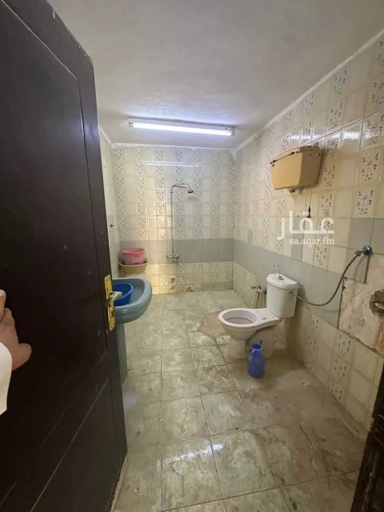 فيلا للإيجار في شارع أبي السعود البصري, حي بدر, مدينة الرياض, منطقة الرياض صورة 4