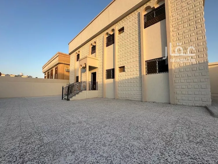 فيلا للبيع في شارع النباع, حي السعادة, مدينة الرياض, منطقة الرياض صورة 2