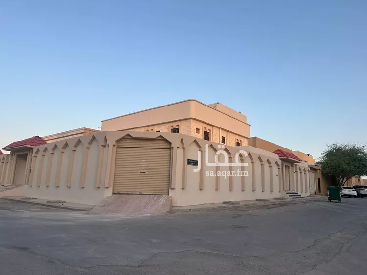فيلا للبيع في شارع النباع, حي السعادة, مدينة الرياض, منطقة الرياض