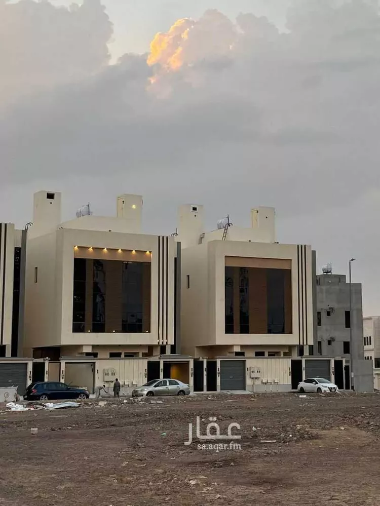 فيلا للبيع في شارع ابراهيم بن طهمان, حي شوران, مدينة المدينة المنورة, منطقة المدينة المنورة