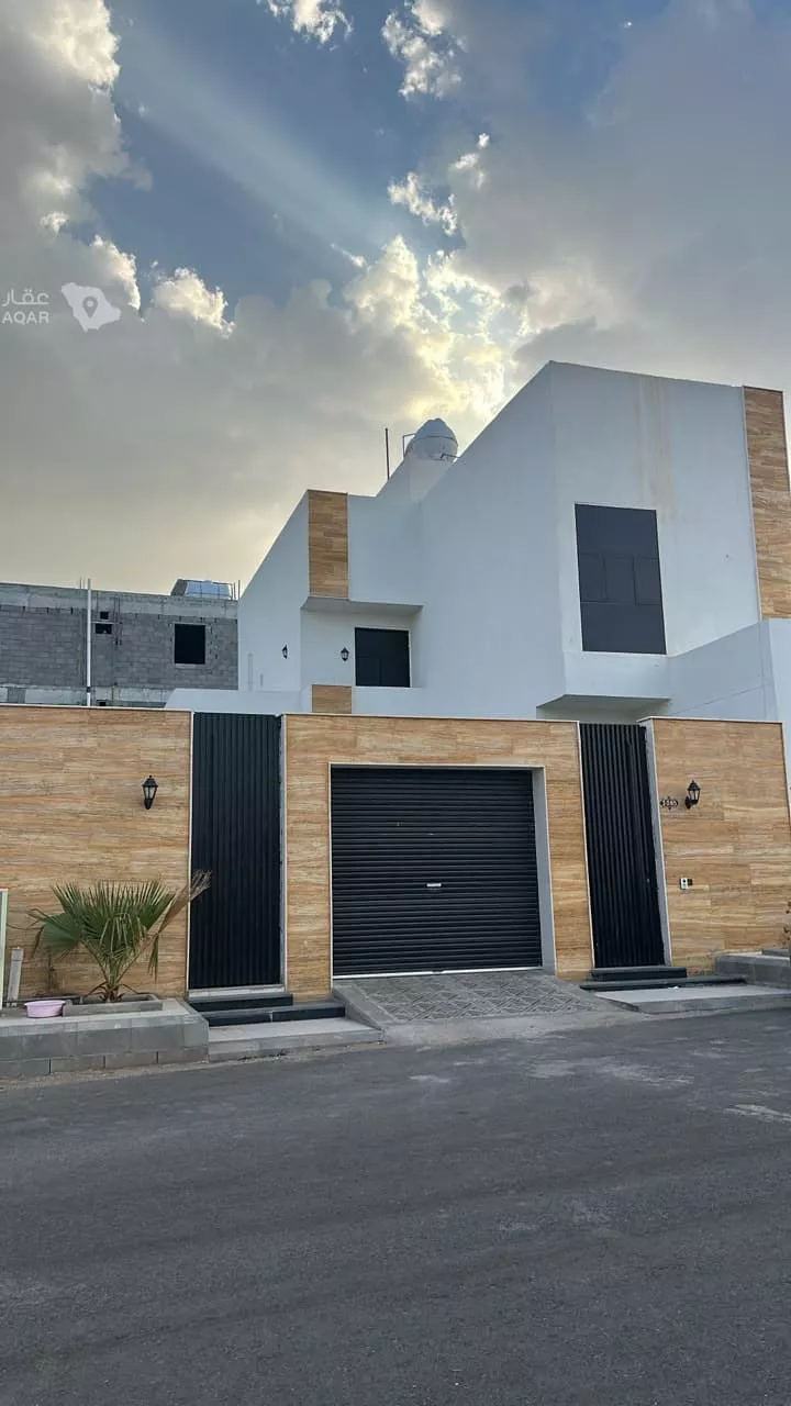 Villa for Sale in Medina Az Zahrah