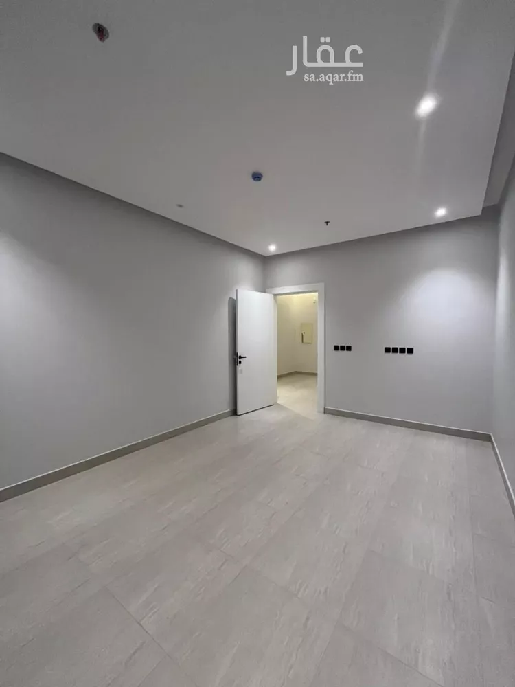 شقة للبيع في شارع المصانع, حي الحمراء, مدينة الرياض, منطقة الرياض صورة 4