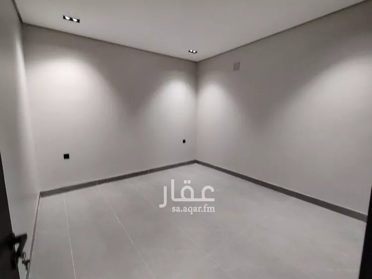 دور للبيع في شارع الغربة, حي إشبيلية, مدينة الرياض, منطقة الرياض صورة 3