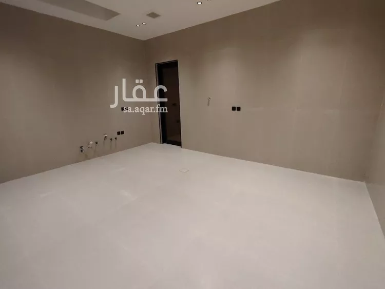 دور للبيع في شارع الميدان بن صخر, حي الرمال, مدينة الرياض, منطقة الرياض صورة 5