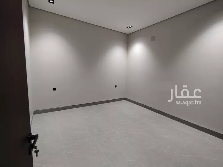 دور للبيع في شارع الغربة, حي إشبيلية, مدينة الرياض, منطقة الرياض صورة 2