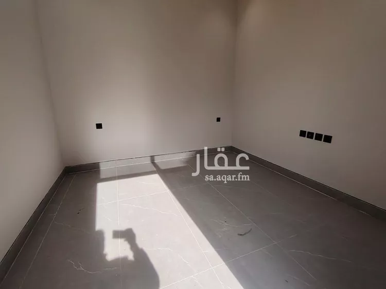 دور للبيع في شارع الغربة, حي إشبيلية, مدينة الرياض, منطقة الرياض صورة 3