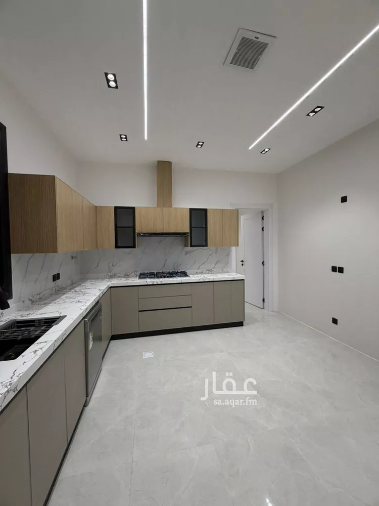 Floor for Sale in Riyadh Al Qadisiyah صورة 3