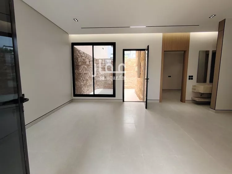 فيلا للبيع في شارع عبدالوهاب التميمي, حي الرمال, مدينة الرياض, منطقة الرياض صورة 2