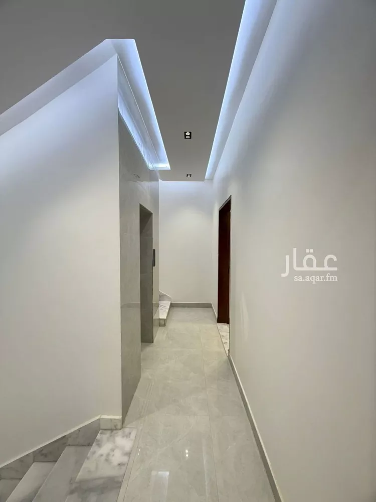 Floor for Sale in Riyadh Al Qadisiyah صورة 4