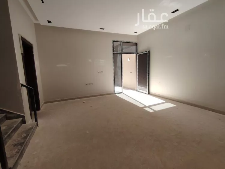 دور للبيع في شارع وادي الساحل, حي الرمال, مدينة الرياض, منطقة الرياض صورة 3