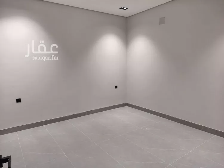 دور للبيع في شارع الغربة, حي إشبيلية, مدينة الرياض, منطقة الرياض صورة 5