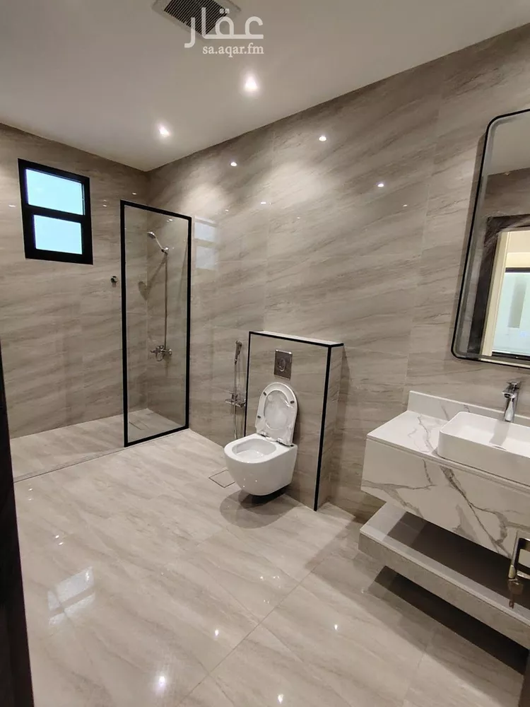 فيلا للبيع في شارع عبيدالله الفقيه, حي الرمال, مدينة الرياض, منطقة الرياض صورة 5