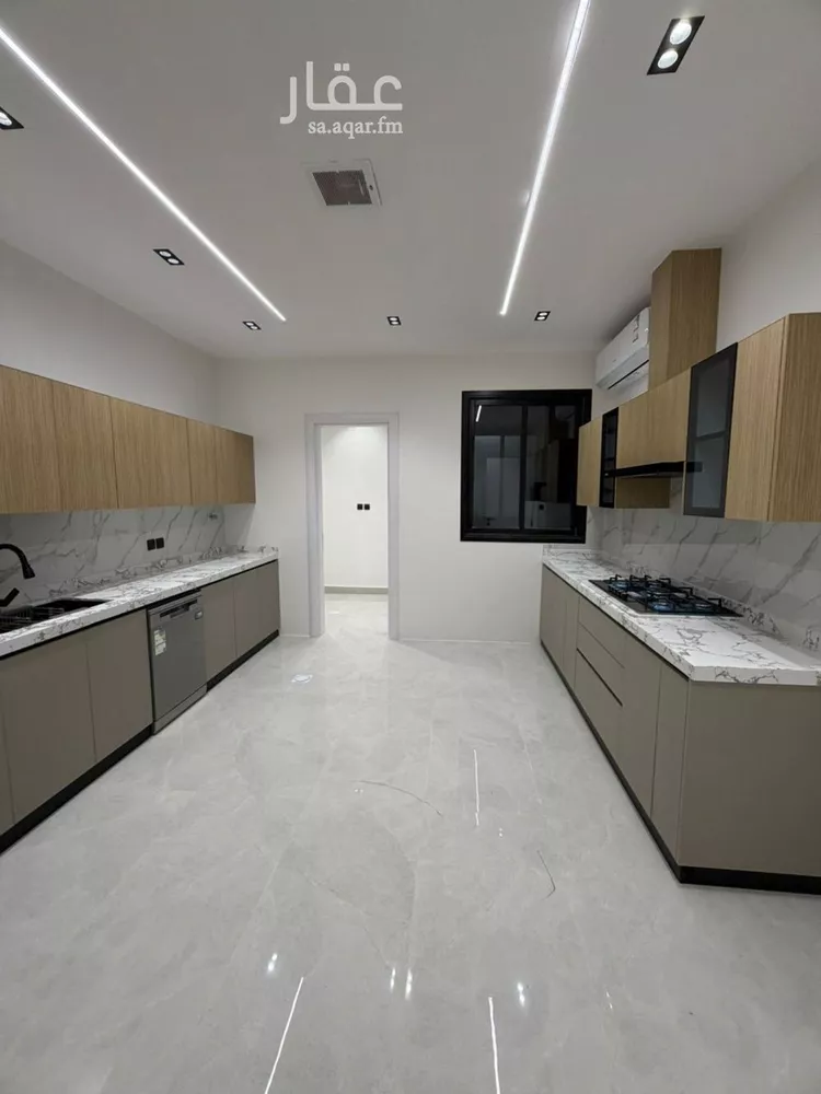 Floor for Sale in Riyadh Al Qadisiyah