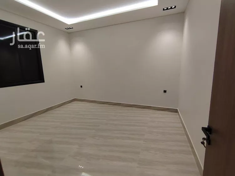 فيلا للبيع في شارع وادي الساحل, حي الرمال, مدينة الرياض, منطقة الرياض صورة 3