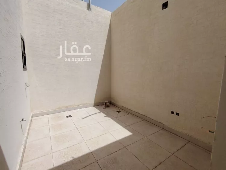 دور للبيع في شارع رقم 308, حي المونسية, مدينة الرياض, منطقة الرياض صورة 5