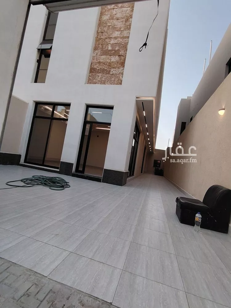 دور للبيع في شارع عبدالرحمن بن سلامة, حي البيان, مدينة الرياض, منطقة الرياض صورة 2