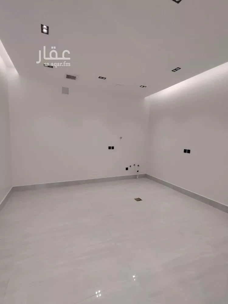 دور للبيع في شارع عبدالرحمن الأنصاري, حي الرمال, مدينة الرياض, منطقة الرياض صورة 2