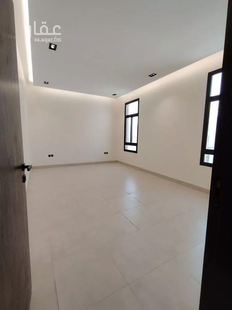 دور للبيع في شارع رقم 308, حي المونسية, مدينة الرياض, منطقة الرياض 1 صورة