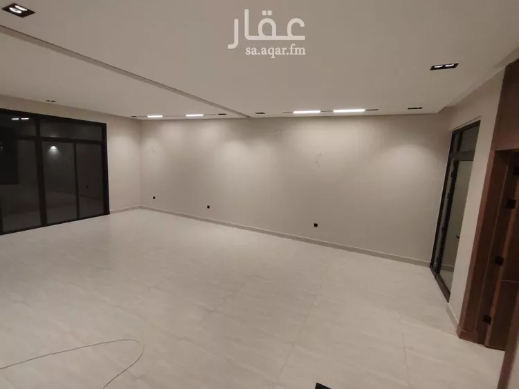 فيلا للبيع في شارع النابغة الغنوي, حي الرمال, مدينة الرياض, منطقة الرياض صورة 4